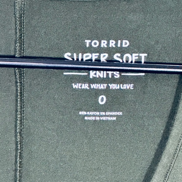 Women’s Torrid Olive Green Blouse - Picture 3 of 4